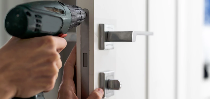 Locksmith For Lock Replacement Near Me in Spring Valley Lake, CA