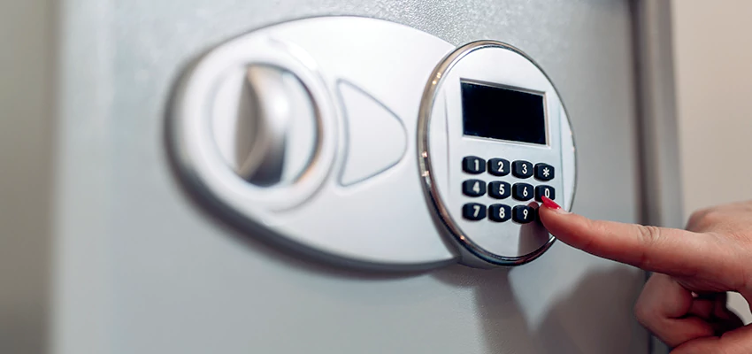 Jewelry Safe Cracking in Spring Valley Lake, California